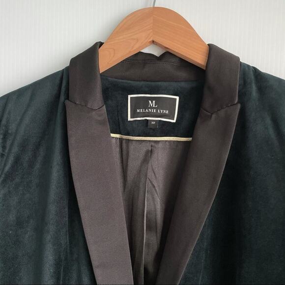 Melanie Lyne one button velvet collared blazer - Picture 5 of 10